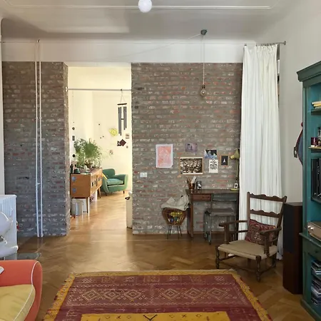 Niyang Homestay Milan